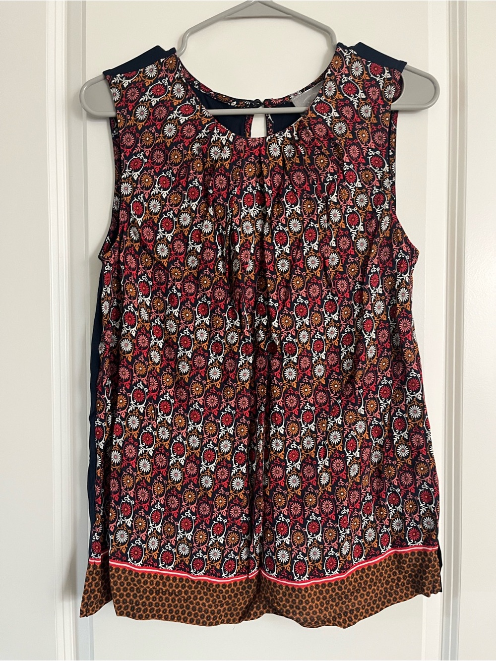 Anthropologie Sleeveless Floral Print Women’s Top - Red Multi